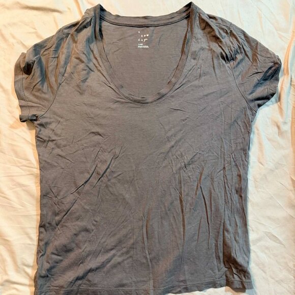 FIVE mixed brand S/S Tees LARGE (mauve/grey+graphic/blk+whit strp/brn strp) - Picture 8 of 11